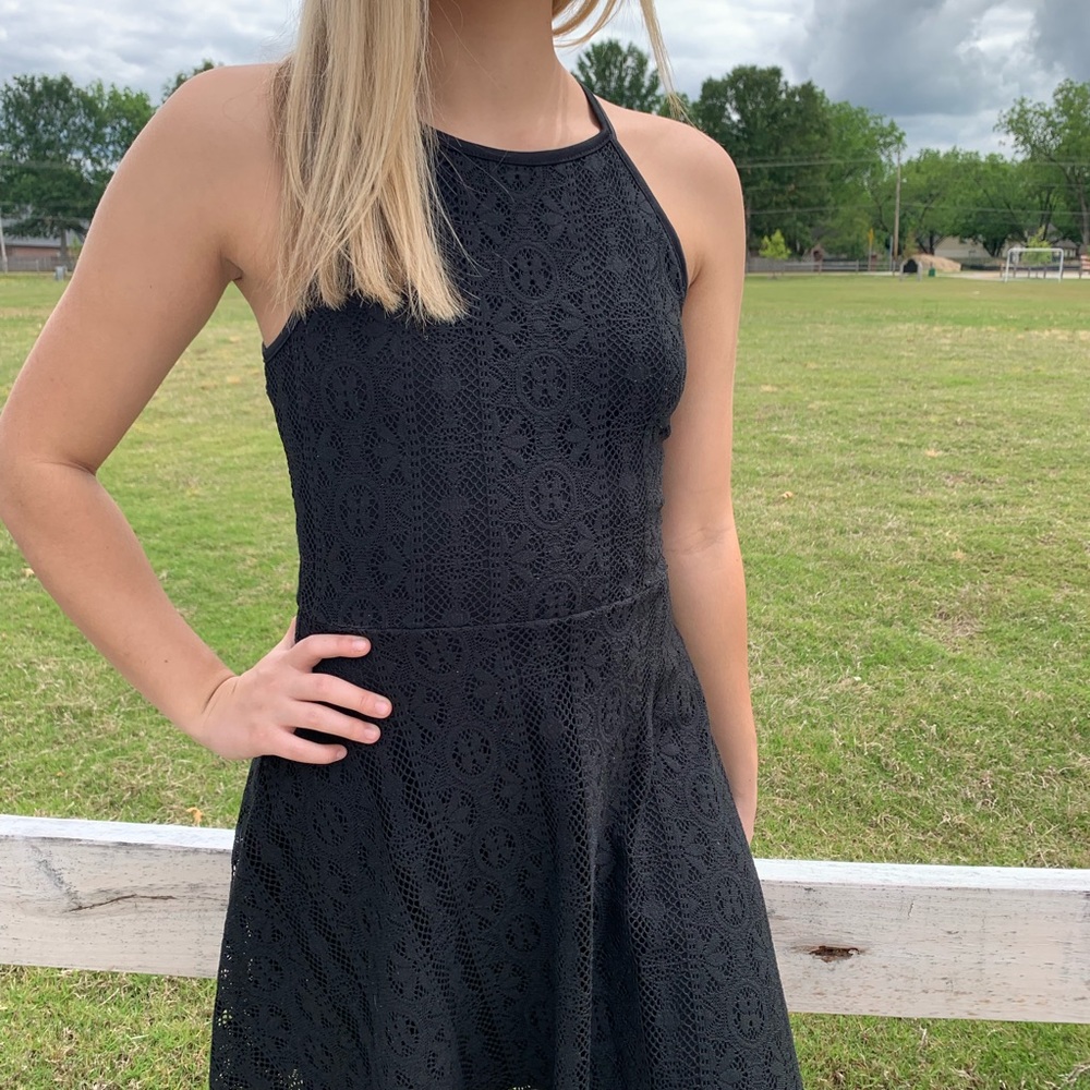 MOSSIMO Sleeveless Halter Dress Crochet Lace Black - Picture 3 of 5